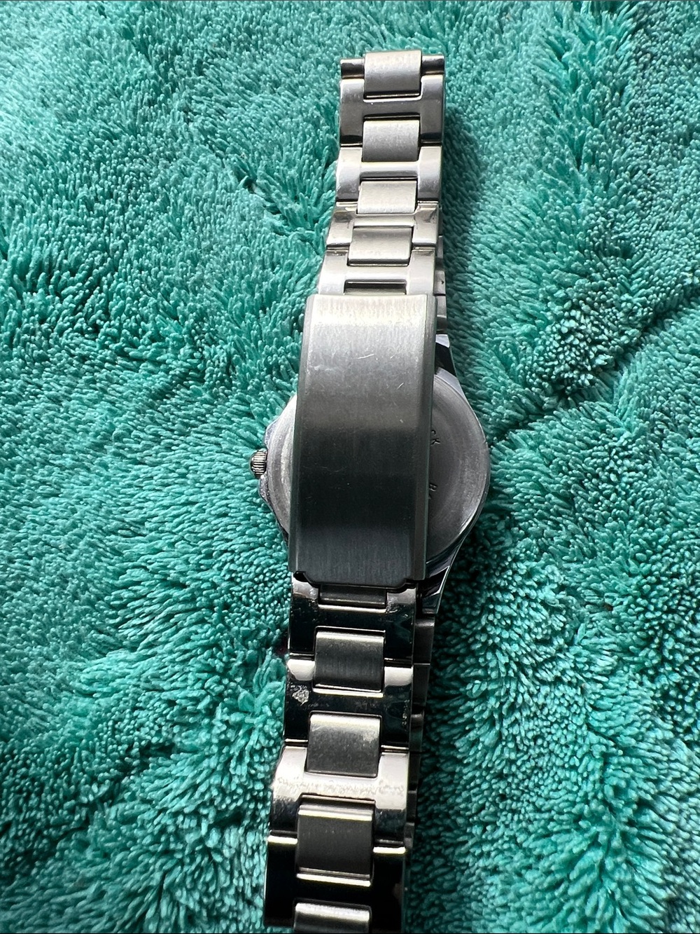 Q&Q ladies Stainless Steel Silver and Grey dial Quartz Watch - Picture 4 of 4